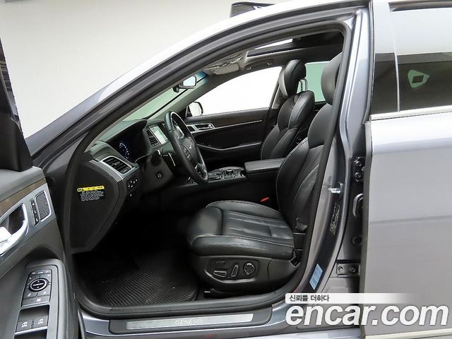 Hyundai Genesis 2016 — photo 9
