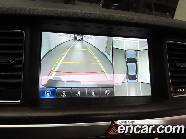 Hyundai Genesis 2016 — photo 11