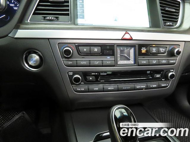 Hyundai Genesis 2016 — photo 12