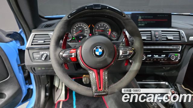 BMW M4 2018 — photo 21