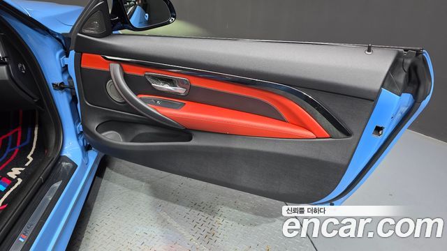 BMW M4 2018 — photo 14