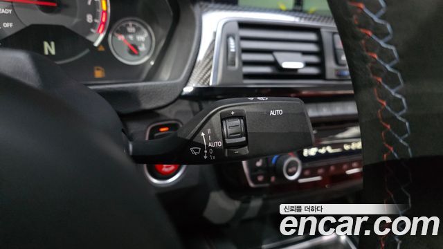 BMW M4 2018 — photo 27