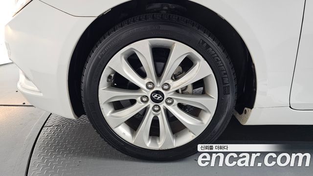 Hyundai Sonata 2010 — photo 5