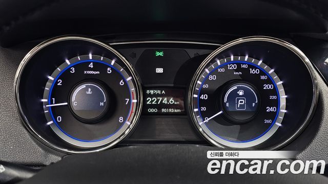 Hyundai Sonata 2010 — photo 11