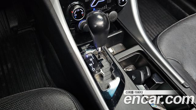 Hyundai Sonata 2010 — photo 12