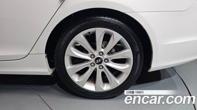 Hyundai Sonata 2010 — photo 7