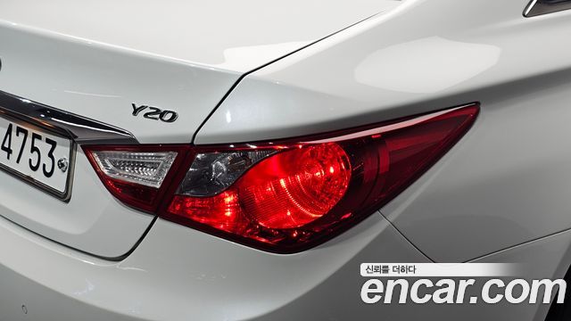 Hyundai Sonata 2010 — photo 9