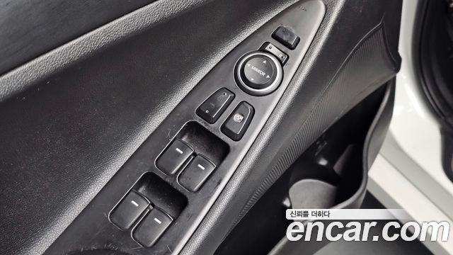 Hyundai Sonata 2010 — photo 30