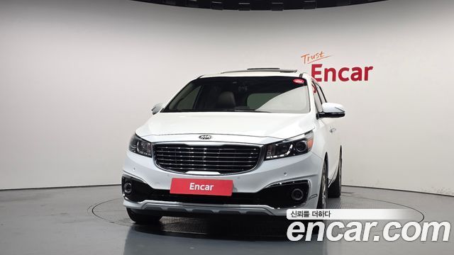 Kia Canival 2015 — photo 3