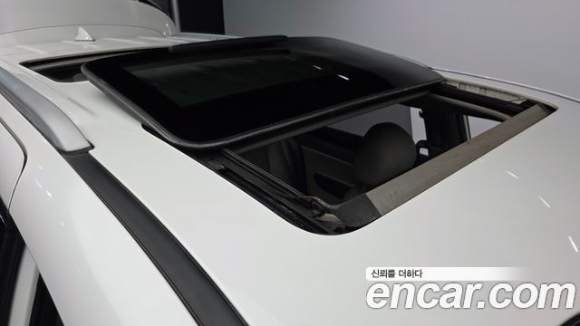 Kia Canival 2015 — photo 25