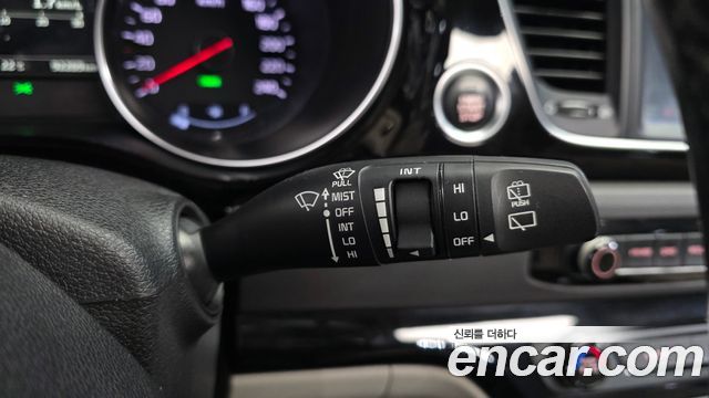 Kia Canival 2015 — photo 29
