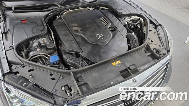Mercedes-Benz S-Class 2019 — photo 6