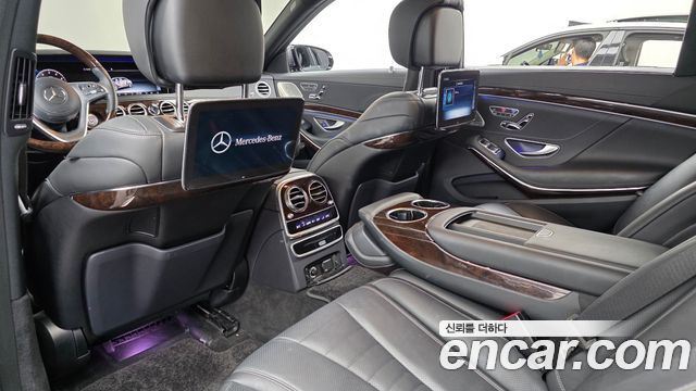 Mercedes-Benz S-Class 2019 — photo 17