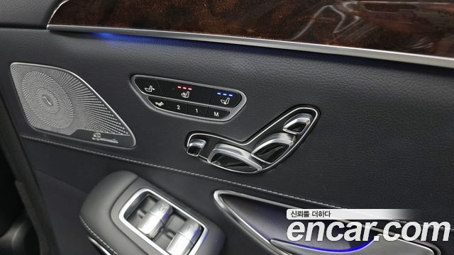 Mercedes-Benz S-Class 2019 — photo 24