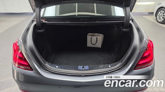 Mercedes-Benz S-Class 2019 — photo 26