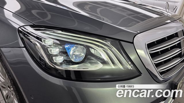 Mercedes-Benz S-Class 2019 — photo 8