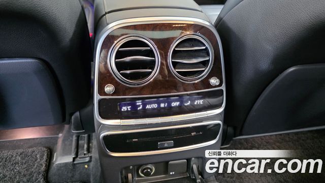 Mercedes-Benz S-Class 2019 — photo 32