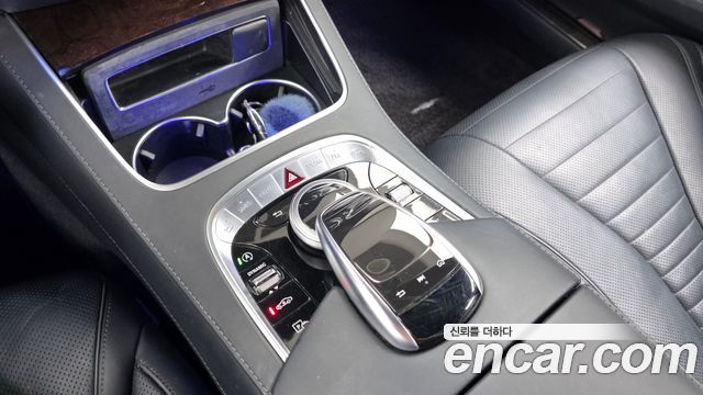 Mercedes-Benz S-Class 2019 — photo 33