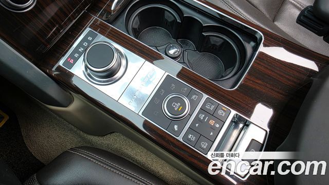 Land Rover Range Rover 2016 — photo 12