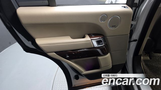 Land Rover Range Rover 2016 — photo 15