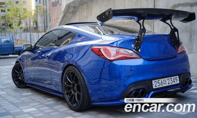 Hyundai Genesis 2013 — photo 12