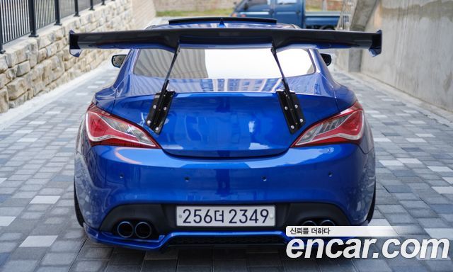 Hyundai Genesis 2013 — photo 18
