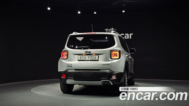 Jeep Renegade 2017 — photo 4