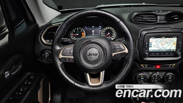 Jeep Renegade 2017 — photo 13