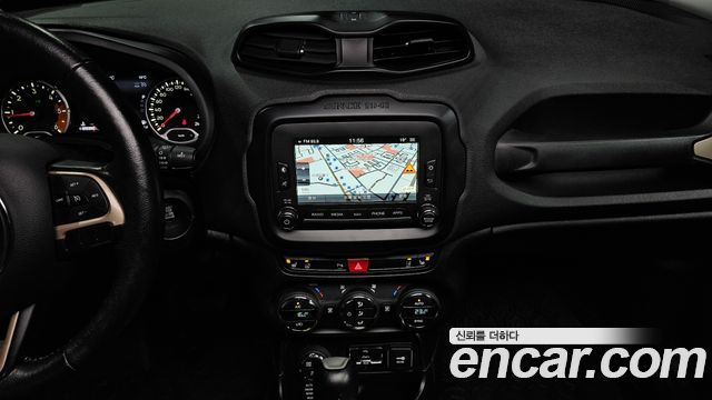 Jeep Renegade 2017 — photo 14