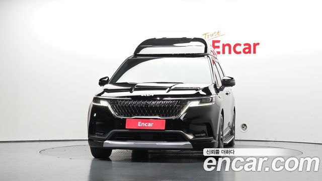 Kia Canival 2023 — photo 3