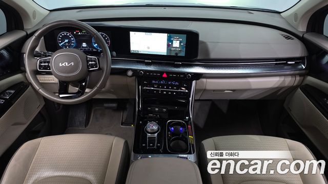 Kia Canival 2023 — photo 10