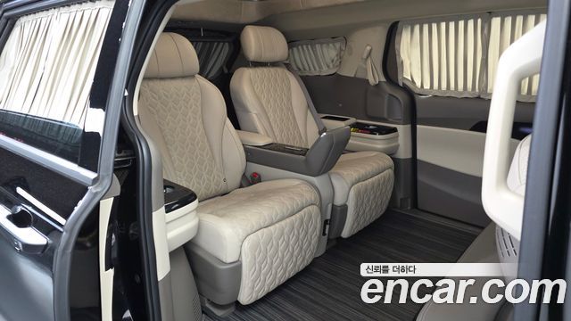 Kia Canival 2023 — photo 18