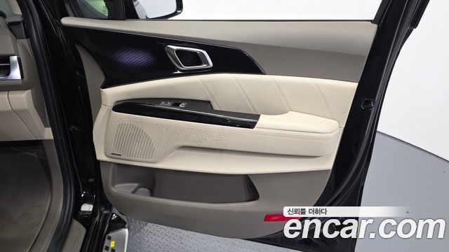 Kia Canival 2023 — photo 14