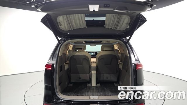 Kia Canival 2023 — photo 27