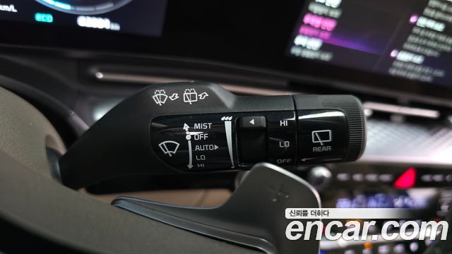 Kia Canival 2023 — photo 28