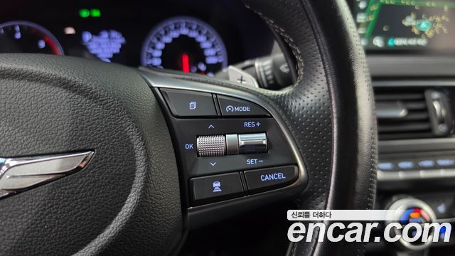 Genesis G70 2018 — photo 16