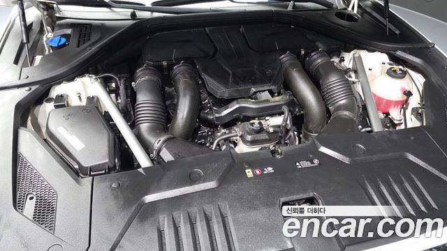 Genesis GV70 2023 — photo 6