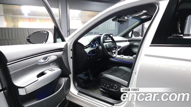 Genesis GV70 2023 — photo 10