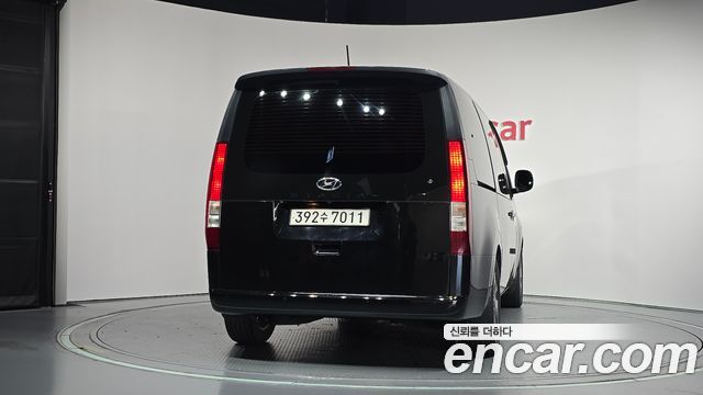 Hyundai Staria 2022 — photo 4
