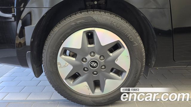 Hyundai Staria 2022 — photo 5