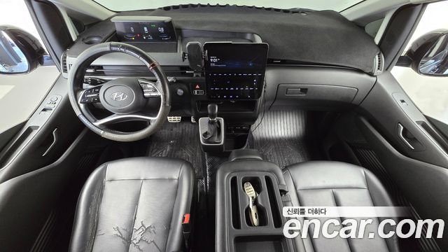Hyundai Staria 2022 — photo 7