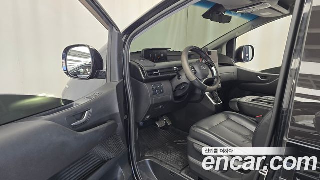 Hyundai Staria 2022 — photo 10