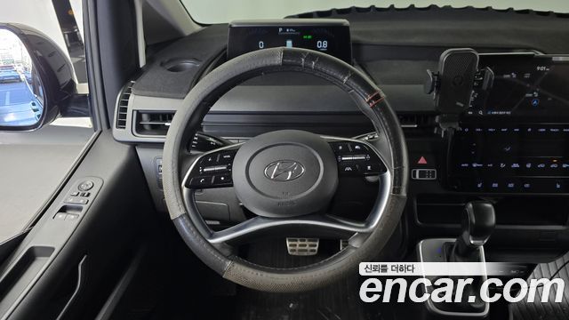 Hyundai Staria 2022 — photo 13