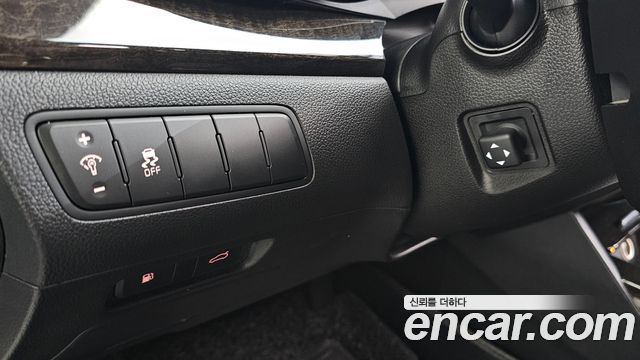 Kia K7 2014 — photo 19
