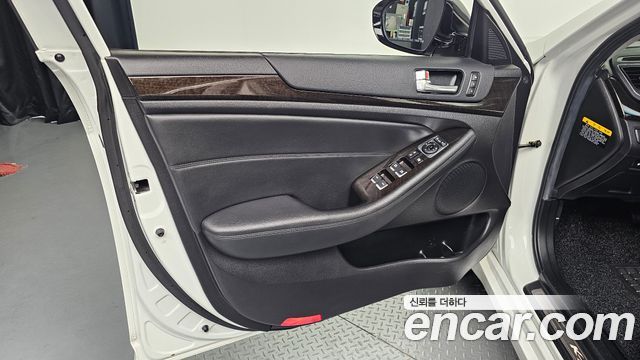 Kia K7 2014 — photo 14