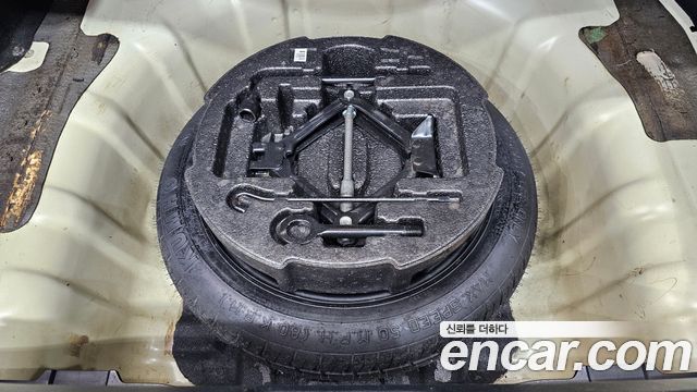 Kia K7 2014 — photo 27