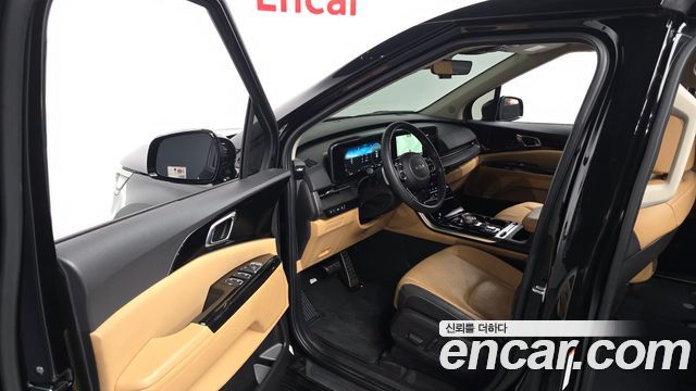 Kia Canival 2023 — photo 10
