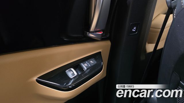 Kia Canival 2023 — photo 19