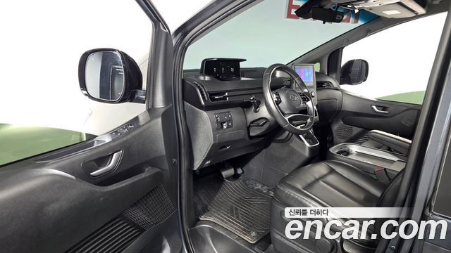 Hyundai Staria 2022 — photo 13
