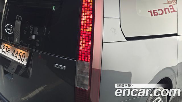 Hyundai Staria 2022 — photo 9
